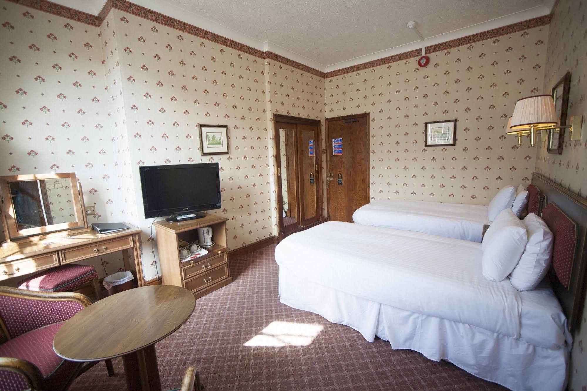 Royal Cambridge Hotel エクステリア 写真