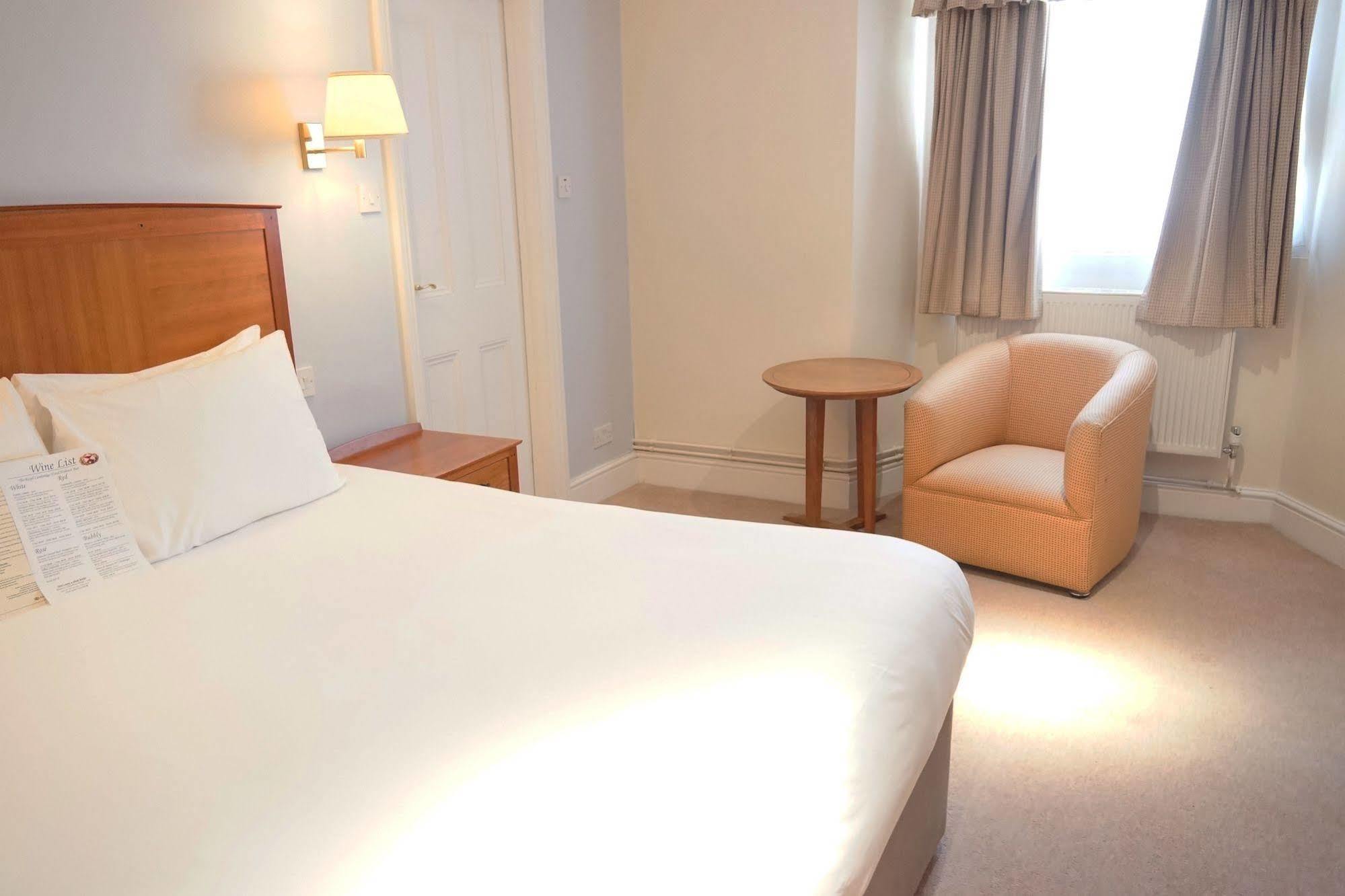 Royal Cambridge Hotel エクステリア 写真