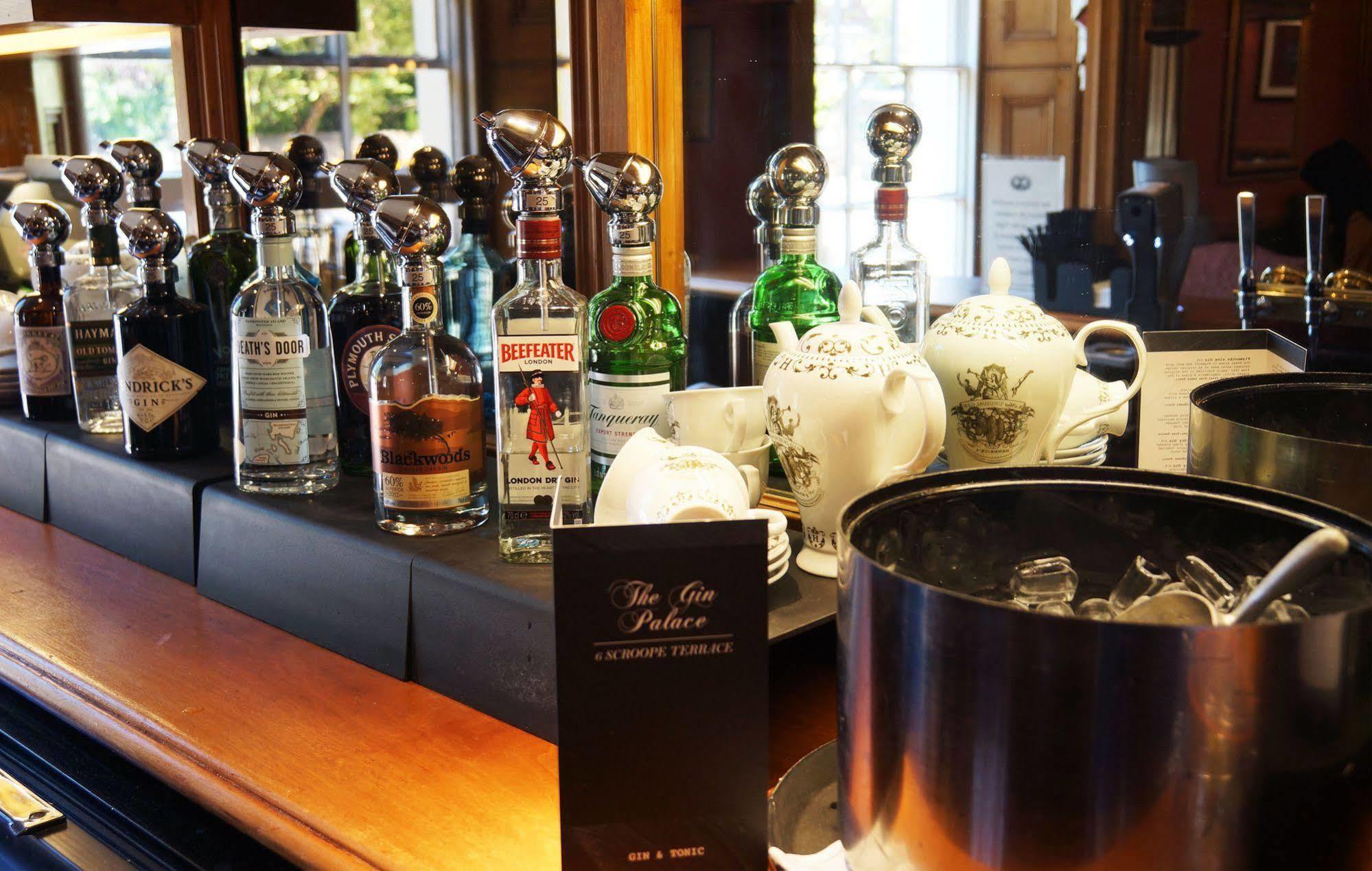 Royal Cambridge Hotel エクステリア 写真