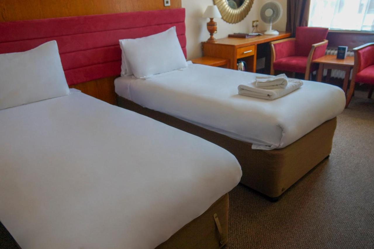 Royal Cambridge Hotel エクステリア 写真