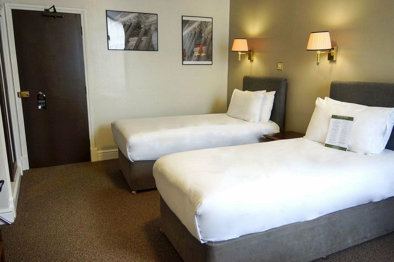 Royal Cambridge Hotel エクステリア 写真